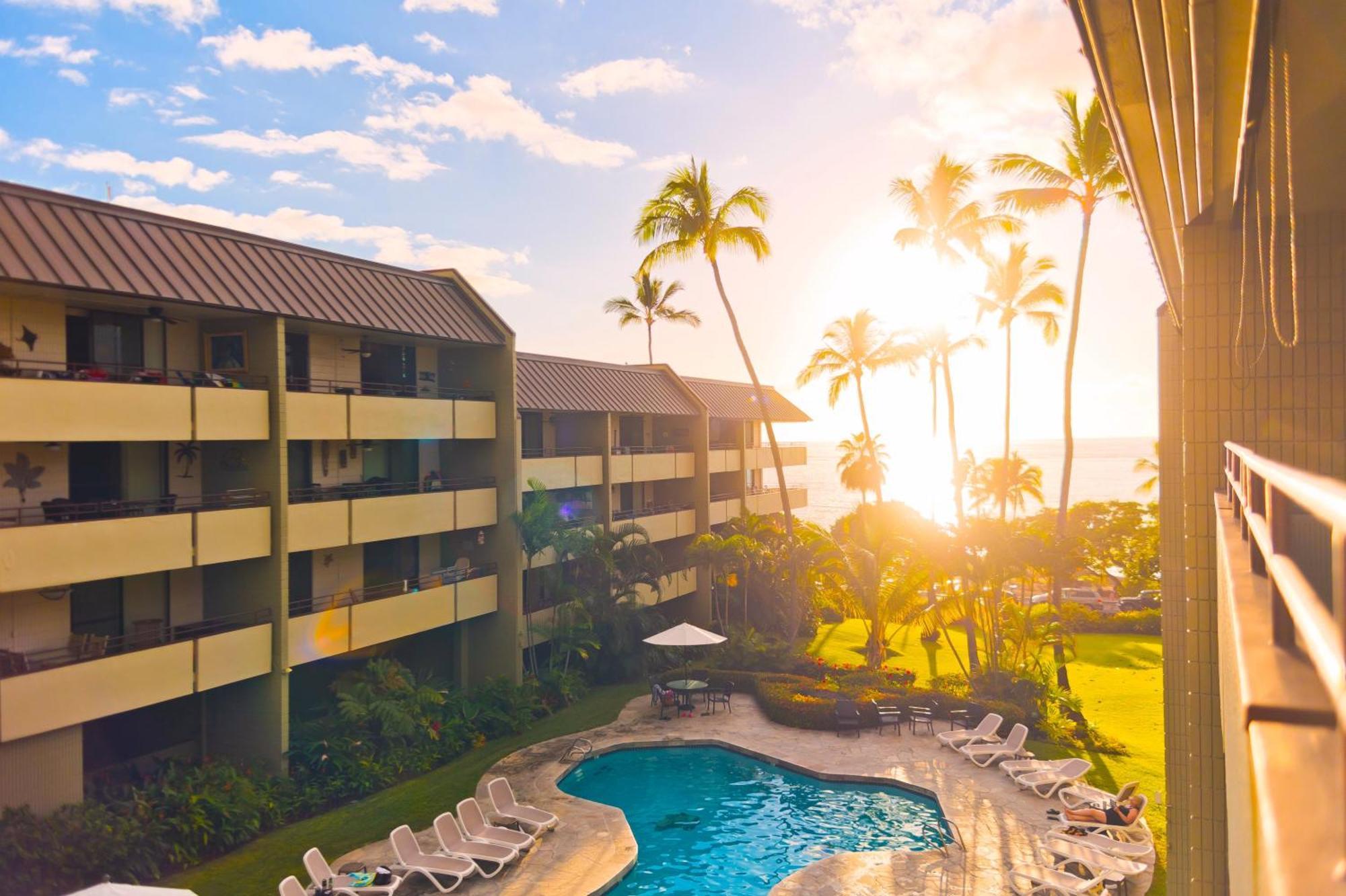 Family Getaway - Lava Room At Magic Sands Beach Kailua-Kona Esterno foto